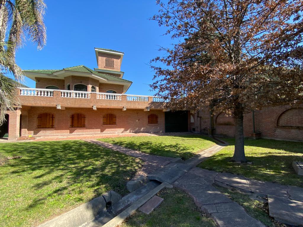 Terreno y Casa en venta en Benavidez sobre ruta 27