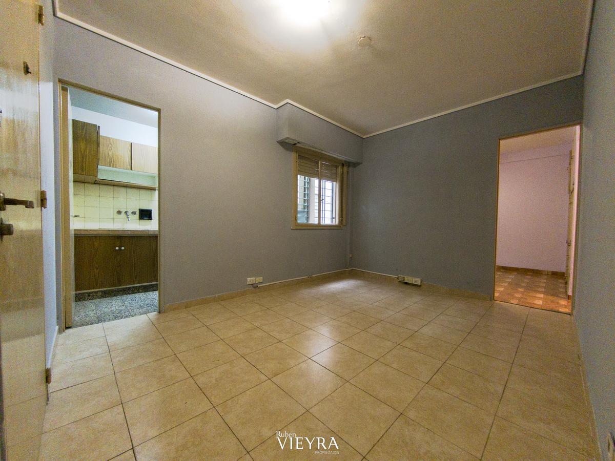 Departamento 2 ambientes en venta en Versalles (Irigoyen al 2100)