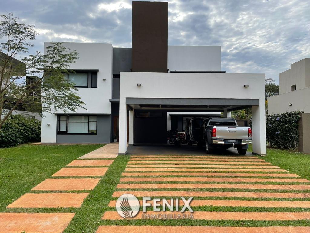 CF1087 - CASA EN VENTA B° JARDINES DE PANAMBÍ