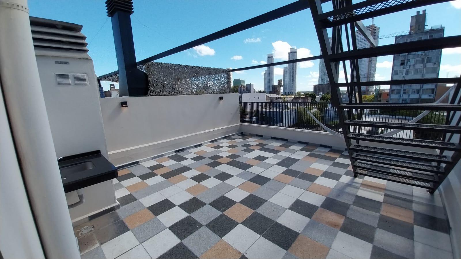 VENTA- Departamento - 2 dormitorios - Terraza exclusiva con parrillero - Pichincha, Rosario.