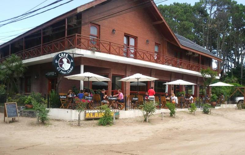 Hosteria en Venta Centro de Mar Azul