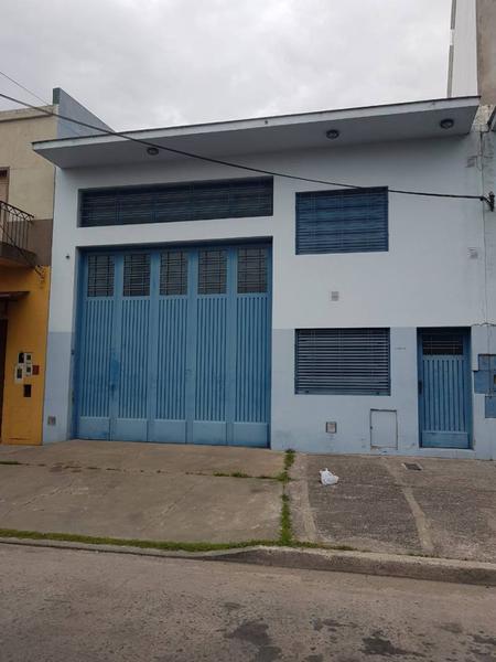 VENTA GALPÓN 415 M2 CUB EN UNA PLANTA SIN COLUMNAS* LANÚS OESTE