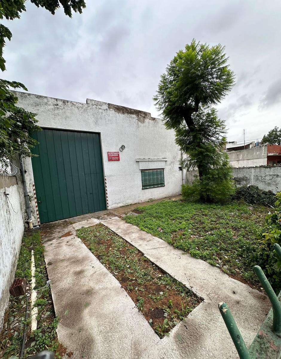 Galpón / Depósito en VENTA Moron Sur