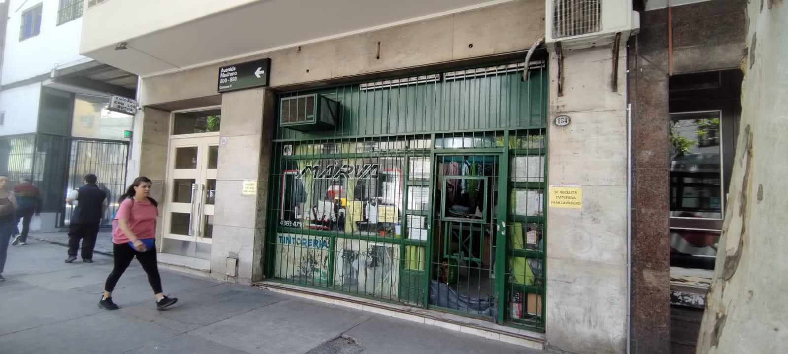 Av Medrano 800, Local de 5,50m2 de Frente, x 8,50 de Fondo, Con Sótano, UTN, Almagro