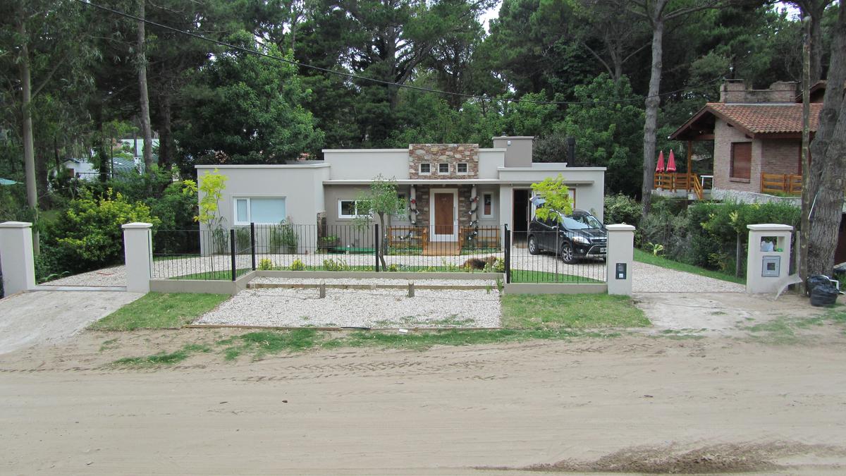 OSKY B5 PINAMAR VENTA PISCINA CLIMATIZADA BARRIO B5