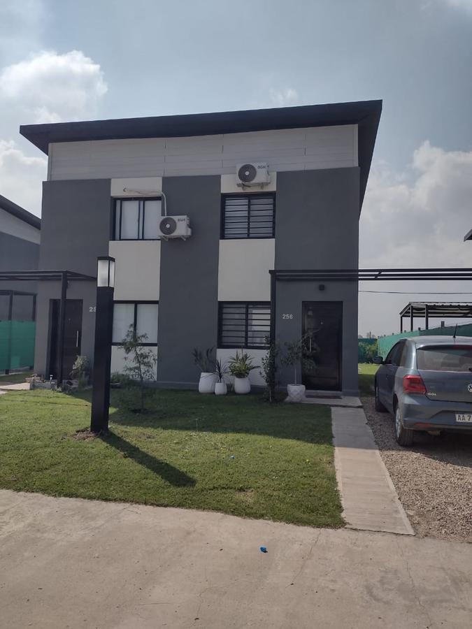 VENTA DE DUPLEX  FINANCIADO EN MORENO