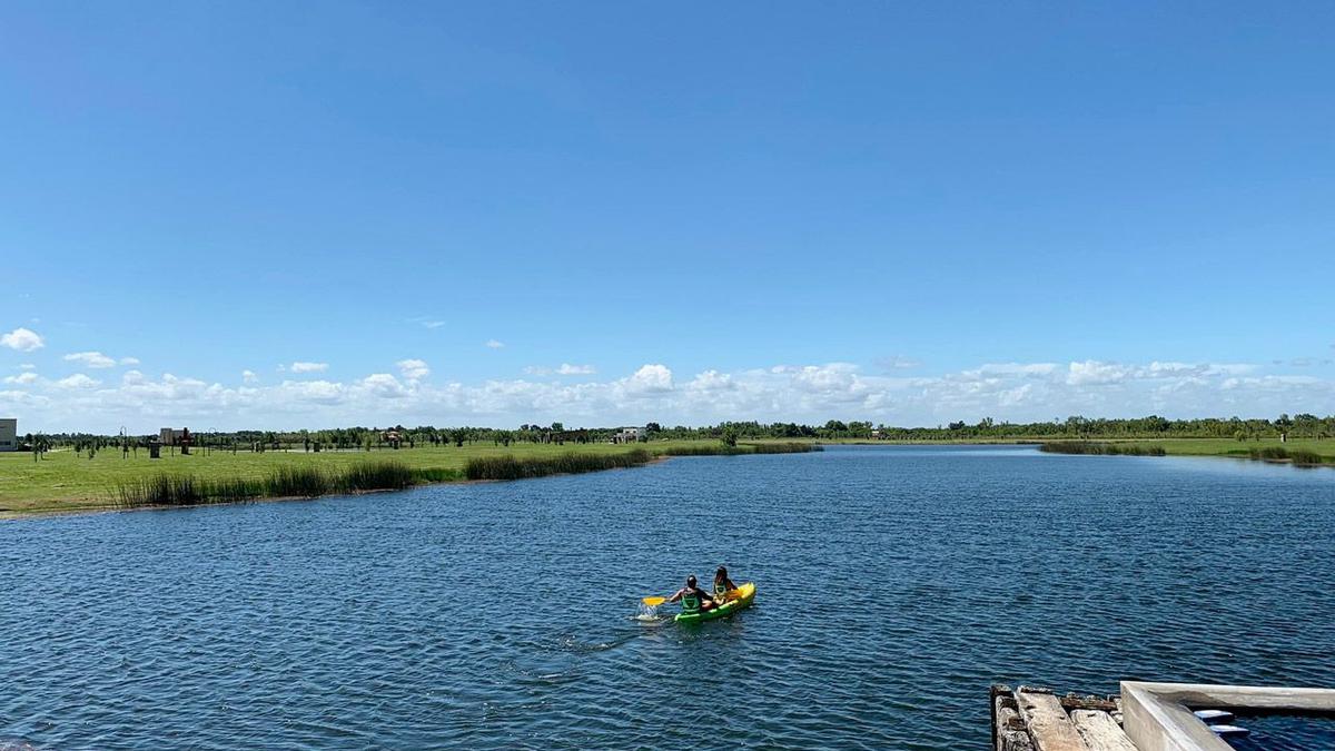 Lote al Rio en El Naudir Escobar