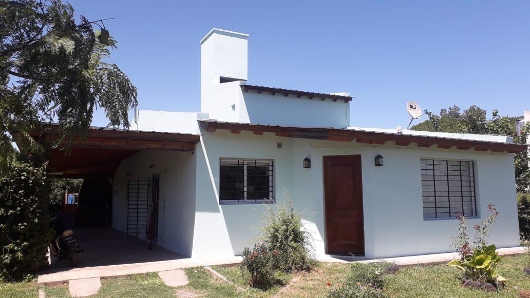 Casa en venta - 4 dormitorios, 2 baño, 2 cocheras, parrilla - 190 Mts2 cubiertos - Baradero