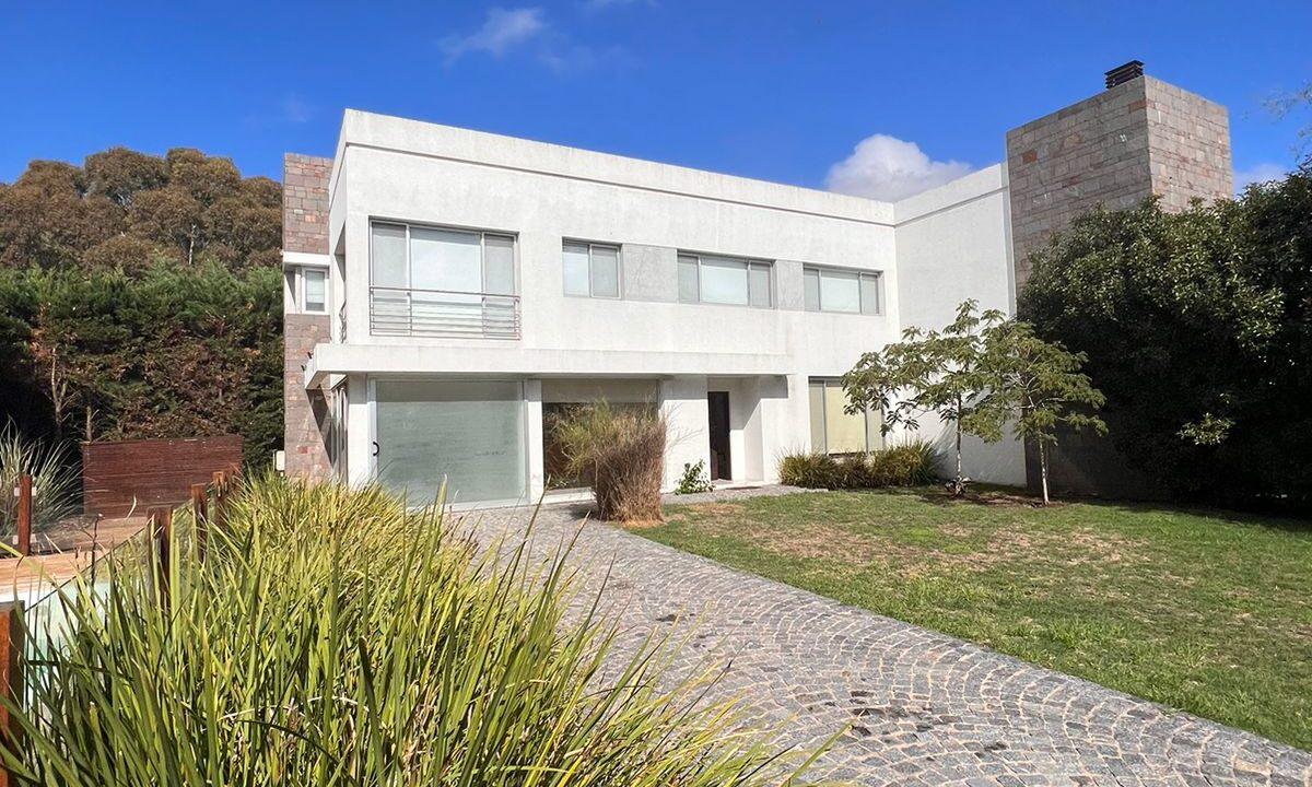 Duplex en alquiler en Grand Bell - Dacal Bienes Raices