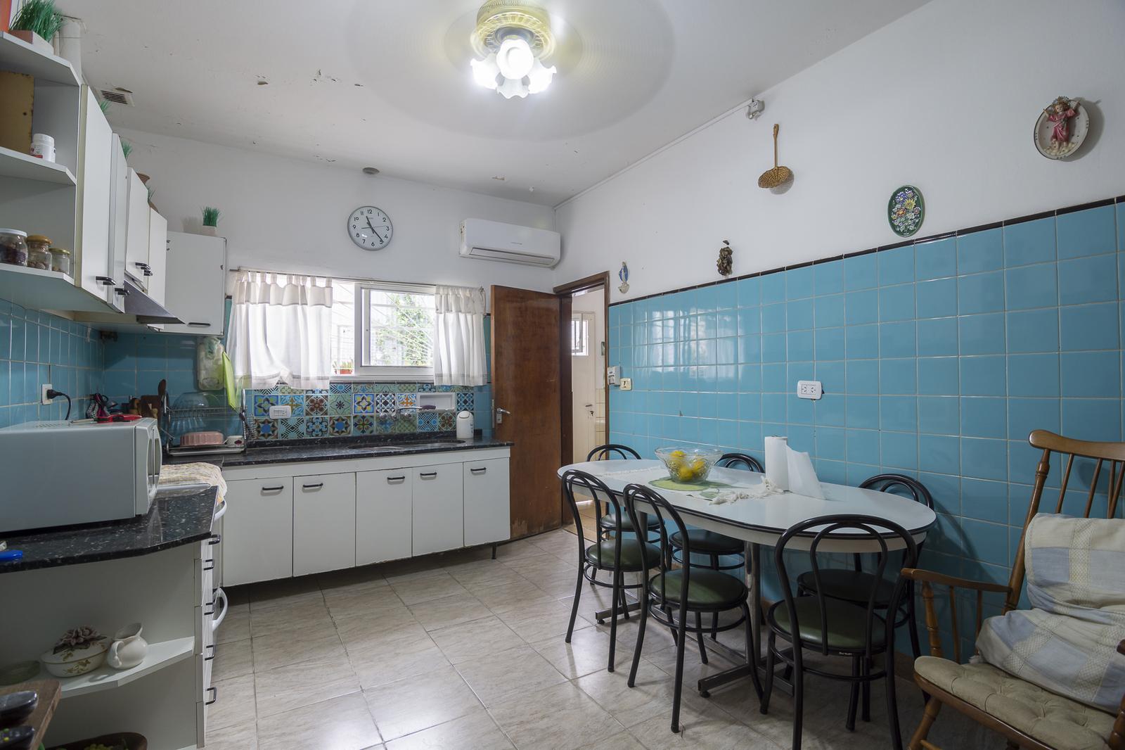 VENTA CASA 3 DORMITORIOS MÁS DEPARTAMENTO MÁS GALPÓN - SANTA ISABEL, CÓRDOBA