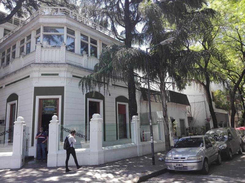 Juana Azurduy al 2200 Esquina 670 m2