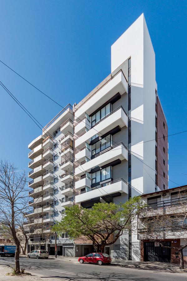 VENTA  - Departamento Monoambiente con patio en Barrio Luis Agote, Rosario.