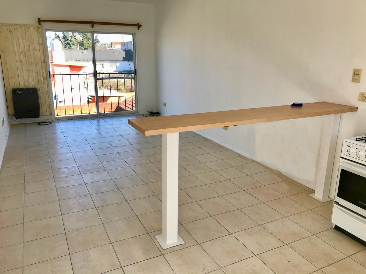 Venta de Departamento 2 amb c/cochera - Villa Morra I - Pilar