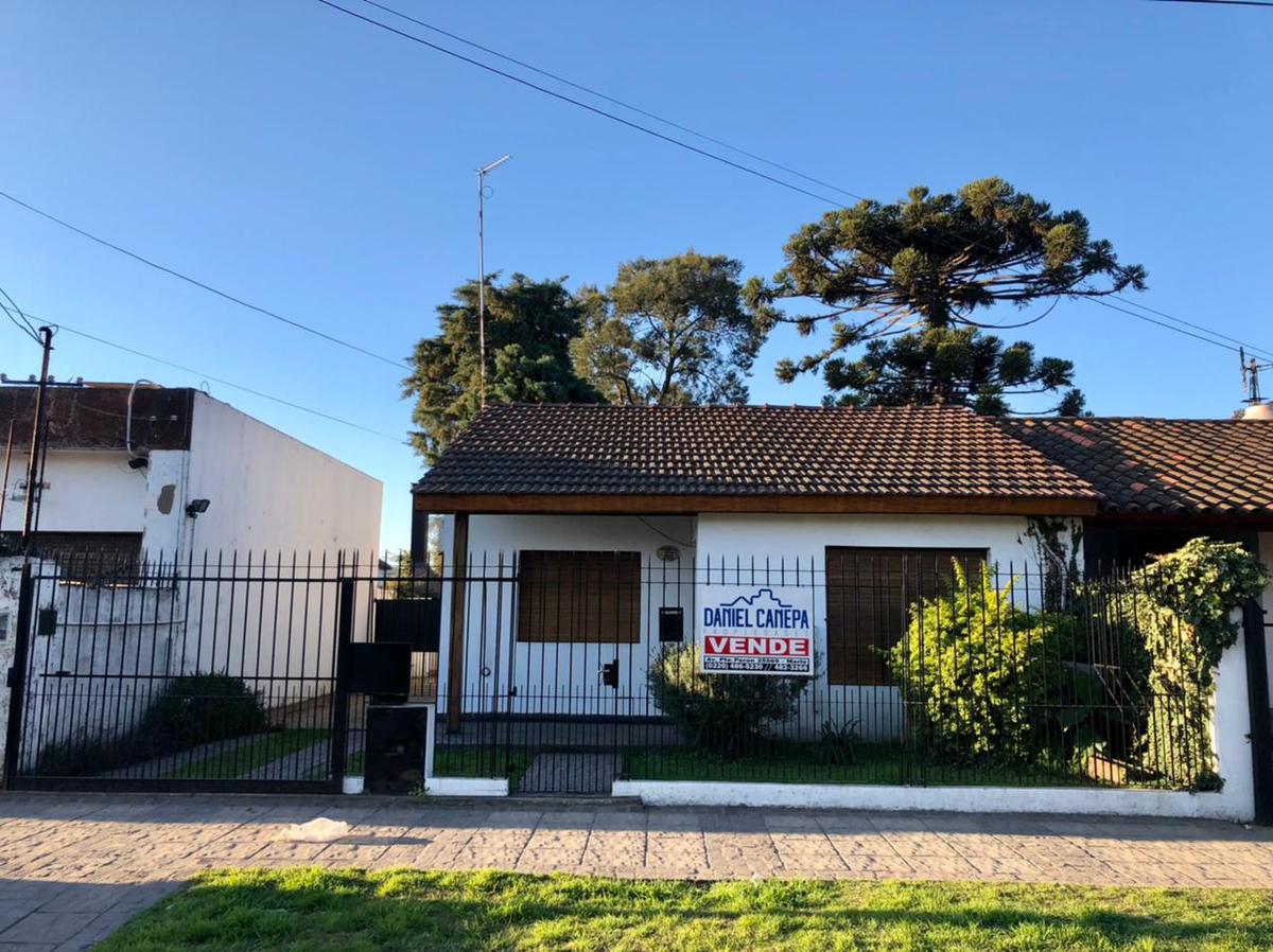 CASA - TRES AMBIENTES - ECHAGUE 2332 - LIBERTAD