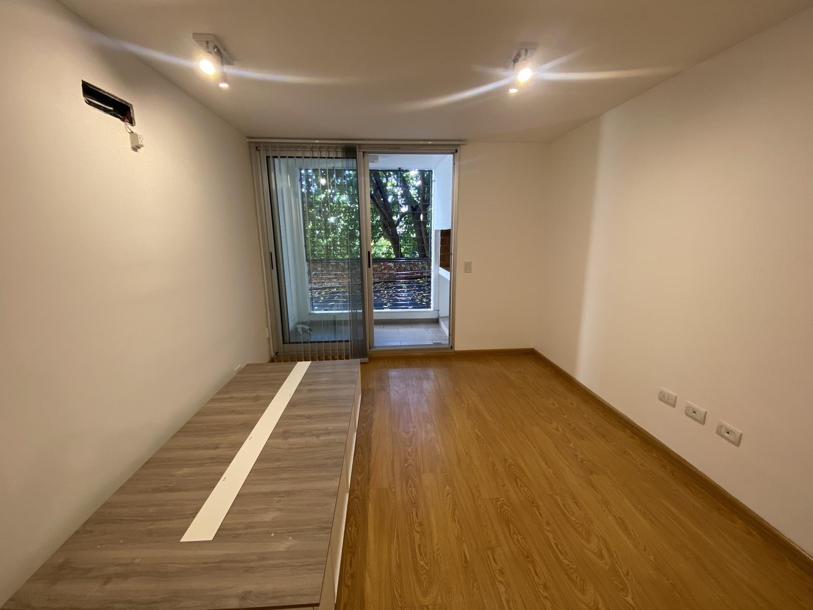 Departamento monoambiente en venta con parrillero