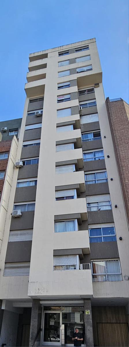 Venta Departamento 1 dormitorio con terraza propia de 60 m2 barrio Nueva Córdoba.