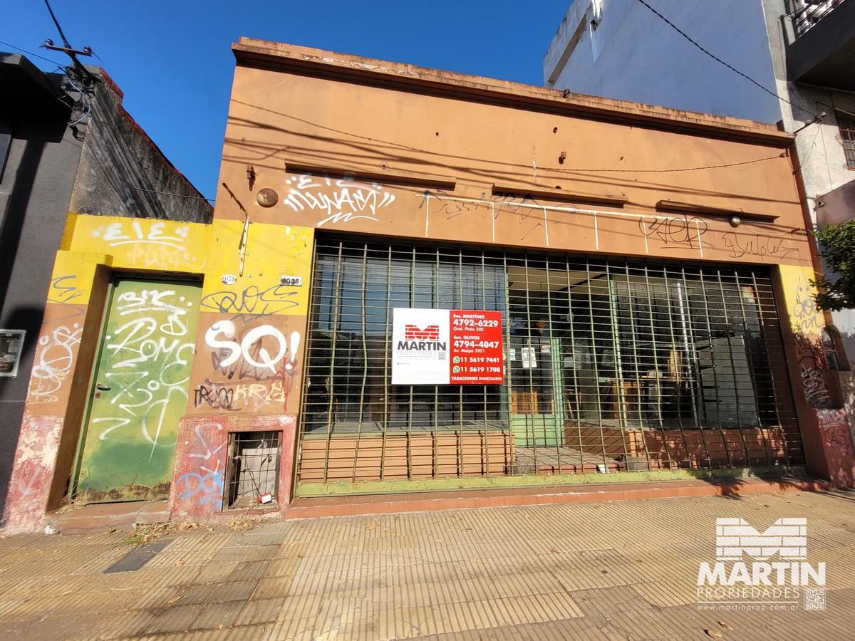 Local en zona martinez de 322 m2.