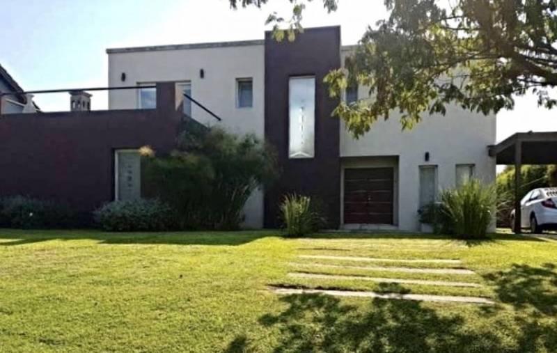 Casa  en Venta ubicado en Santa Clara, Villanueva, Tigre