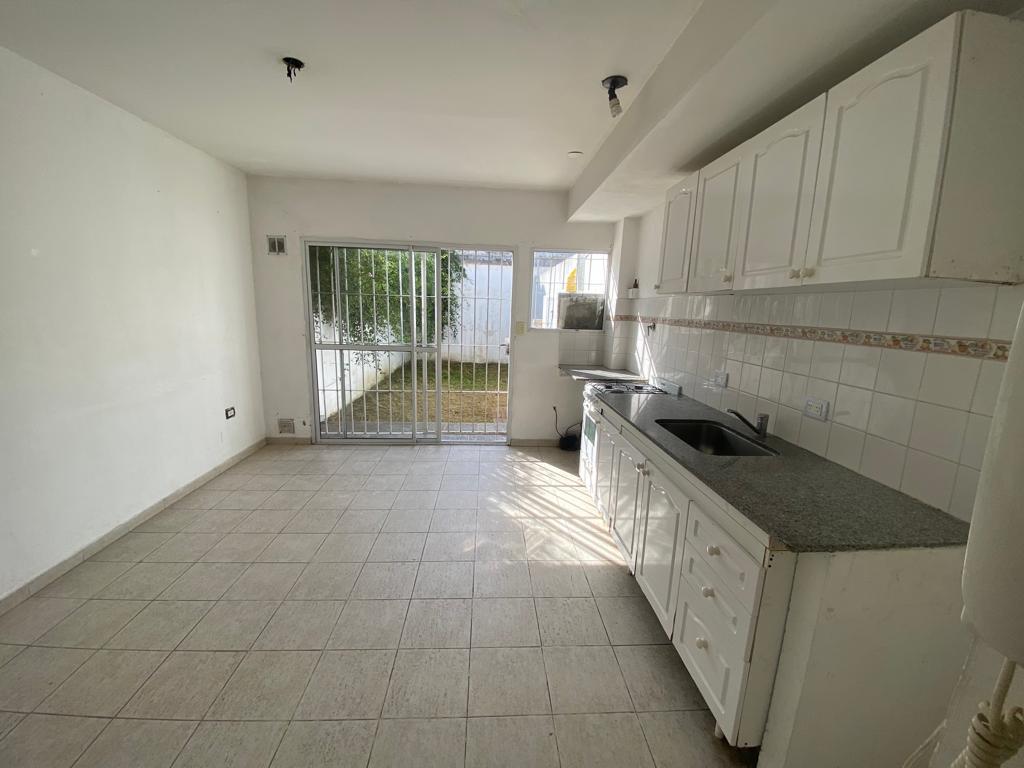 2 DUPLEX de 2 DORMITORIOS con COCHERA en VENTA - TOLOSA