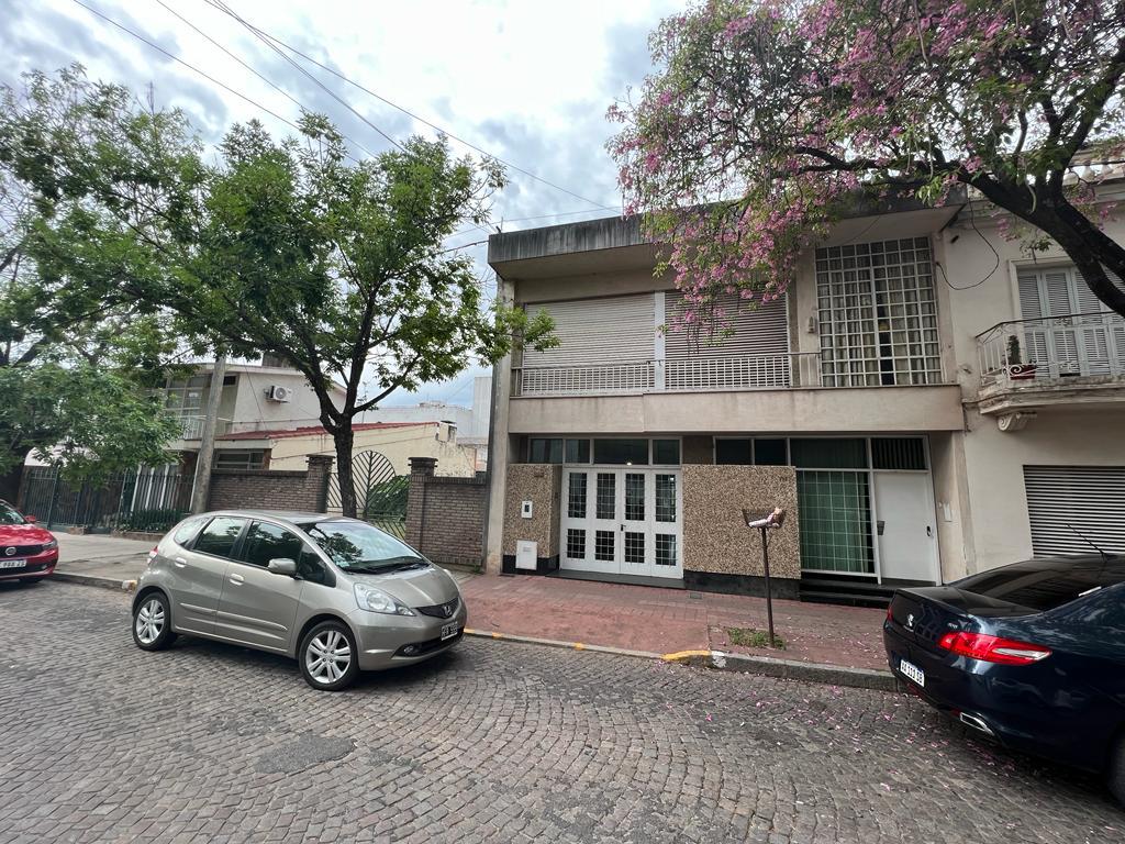 Casa - Barrio 9 de Julio