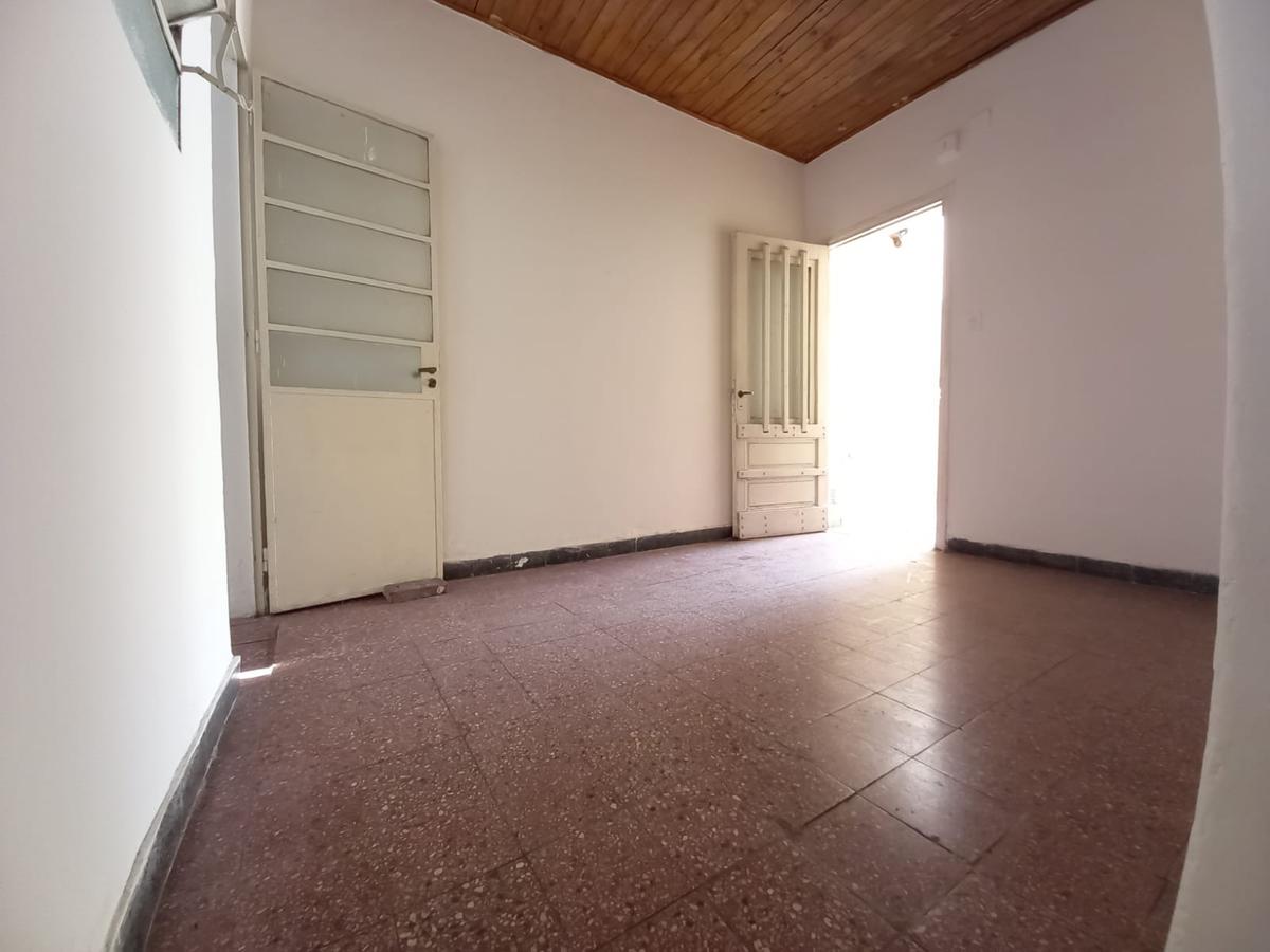 VENTA - Casa interna única, 2 dormitorios con Patio - Bella Vista, Rosario.