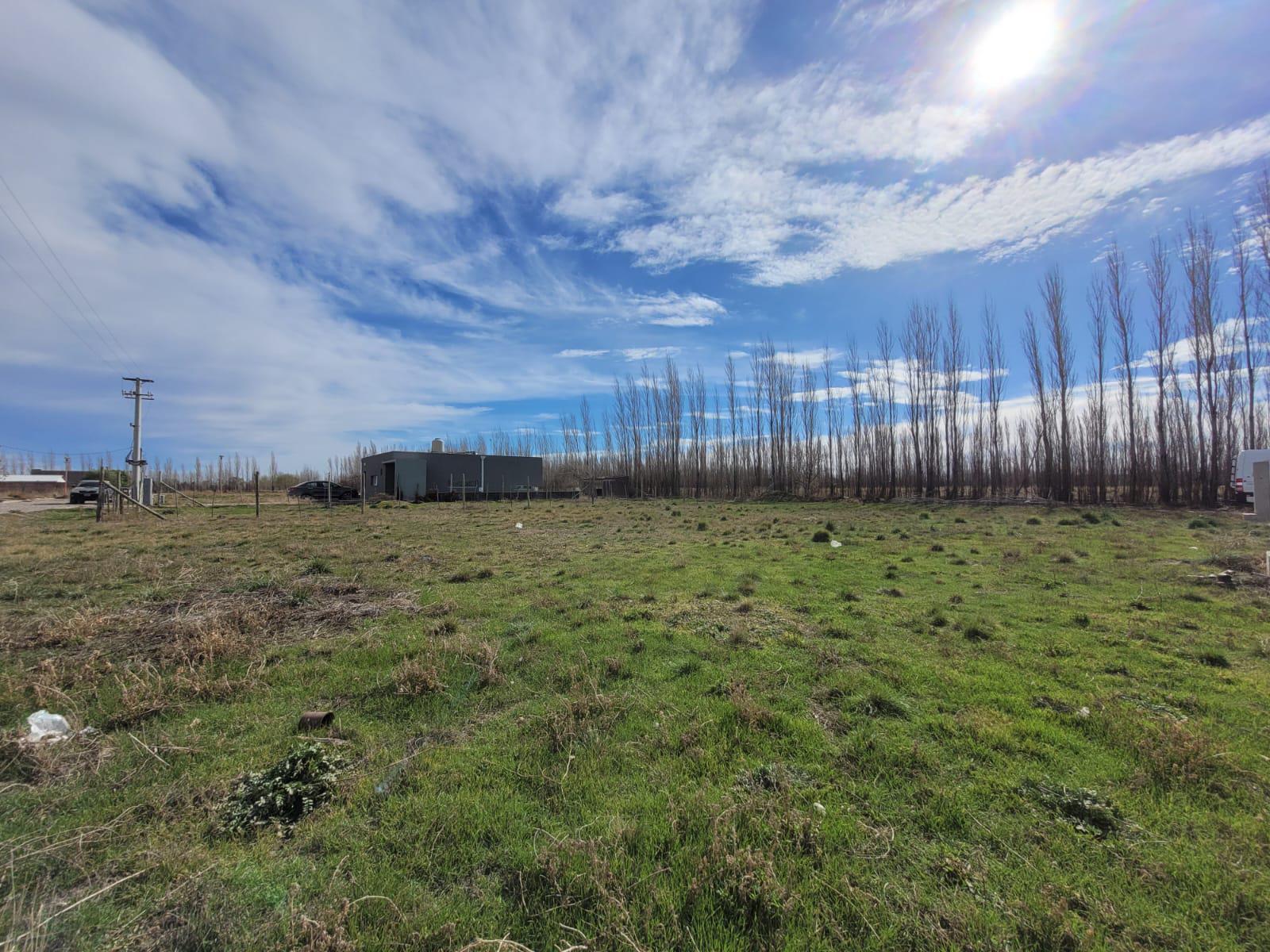 TERRENO EN VENTA FERNANDEZ ORO, LOTEO LA EMILIA, RAWSON  Y 9 DE JULIO