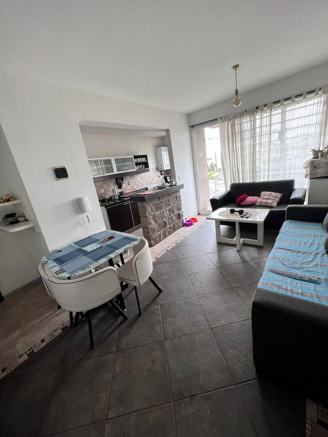 Venta Departamento 2 ambientes con cochera en Liniers