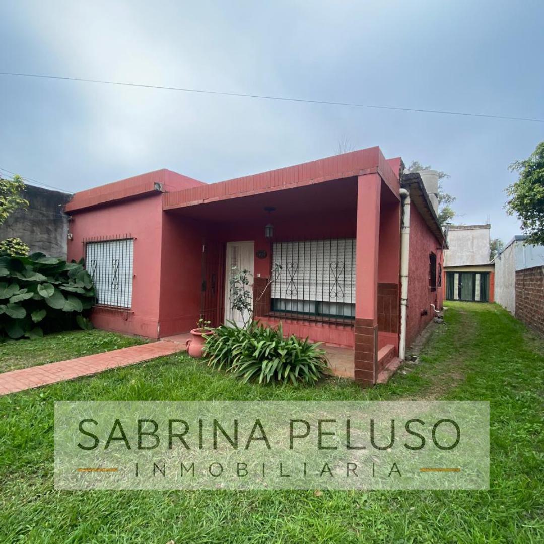 VENTA CASA 3 AMBIENTES MORENO