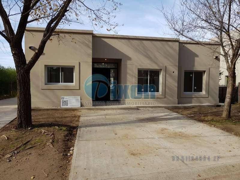 Barrio cerrado La Comarca - Casa Venta USD 320.000