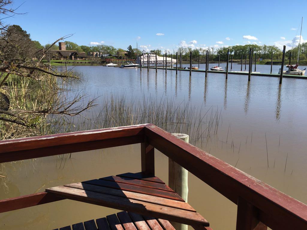 Venta y alquiler temporario casa en Isla Santa Monica, Delta