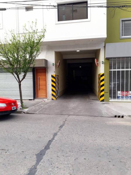 SE VENDE COCHERA ZONA CENTRO!!!