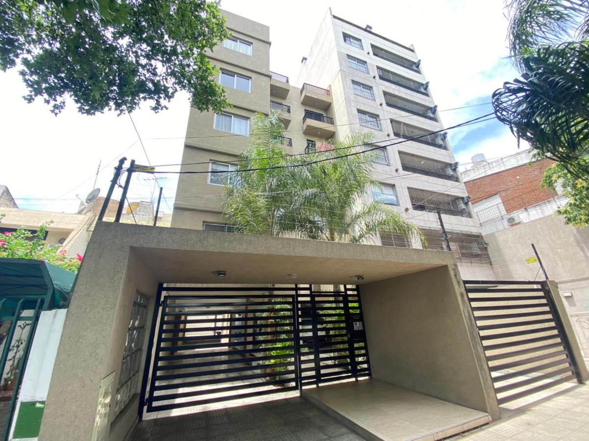 Departamento de UN ambiente - Moron Sur