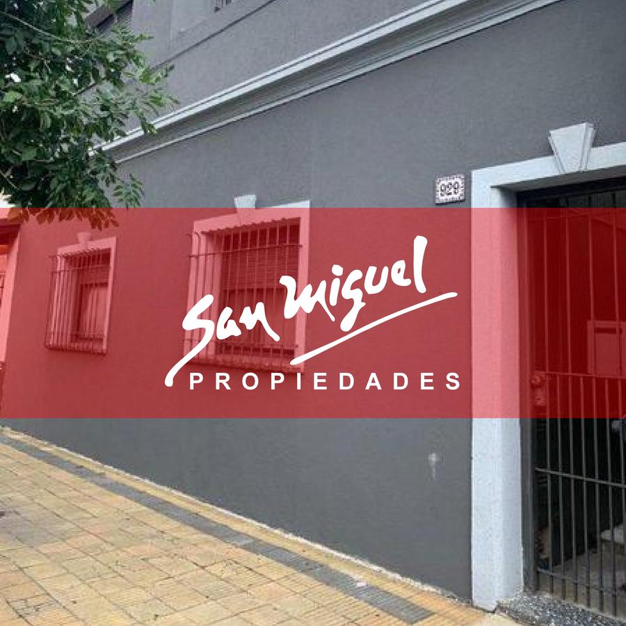 Departamento Tipo Casa en Venta en Lanus Este