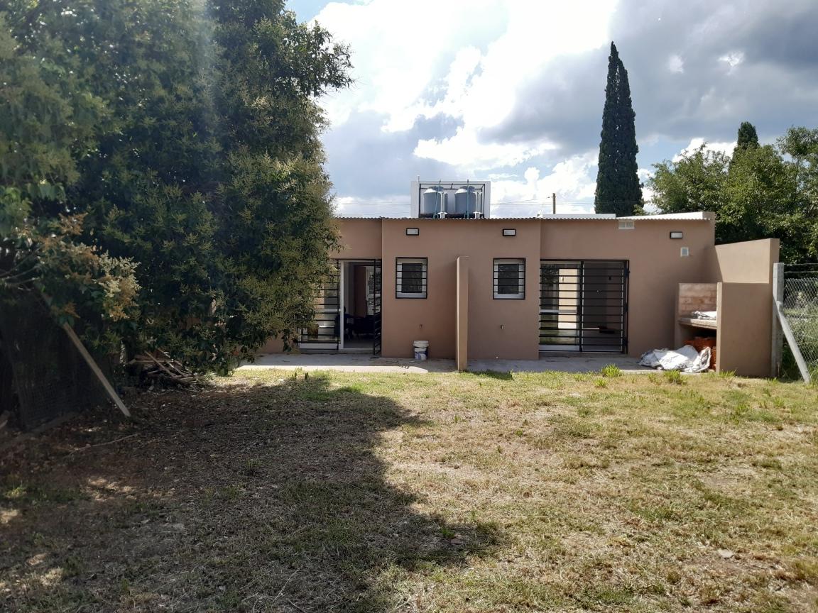 Casa en venta - 1 Dormitorio 1 Baño - Cochera - 180Mts2 - Chivilcoy