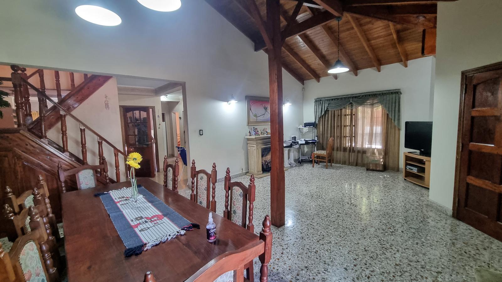 Chalet en Barrio Parque Calchaqui