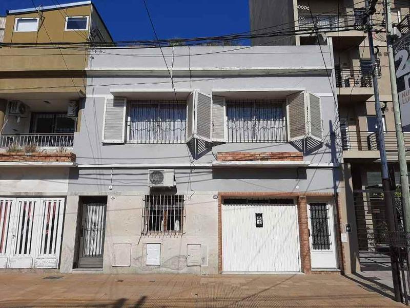 Casa PH en Venta en Lanus Este