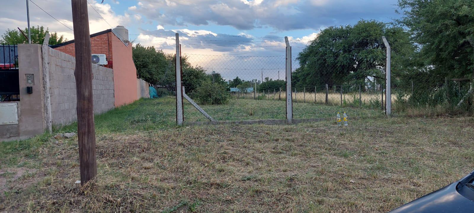 Terreno en  Toay sobre calle España