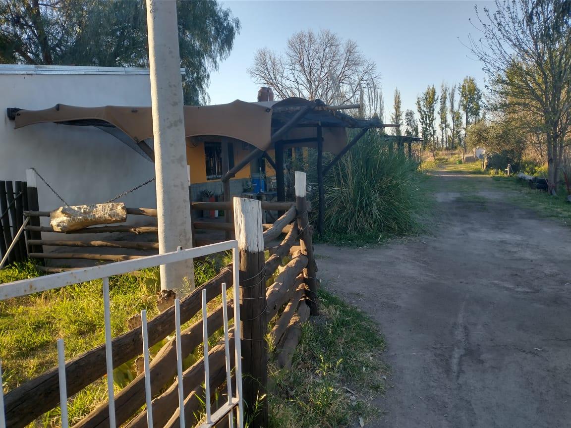 FINCA EN VENTA CON DOS PROPIEDADES Y LOCAL