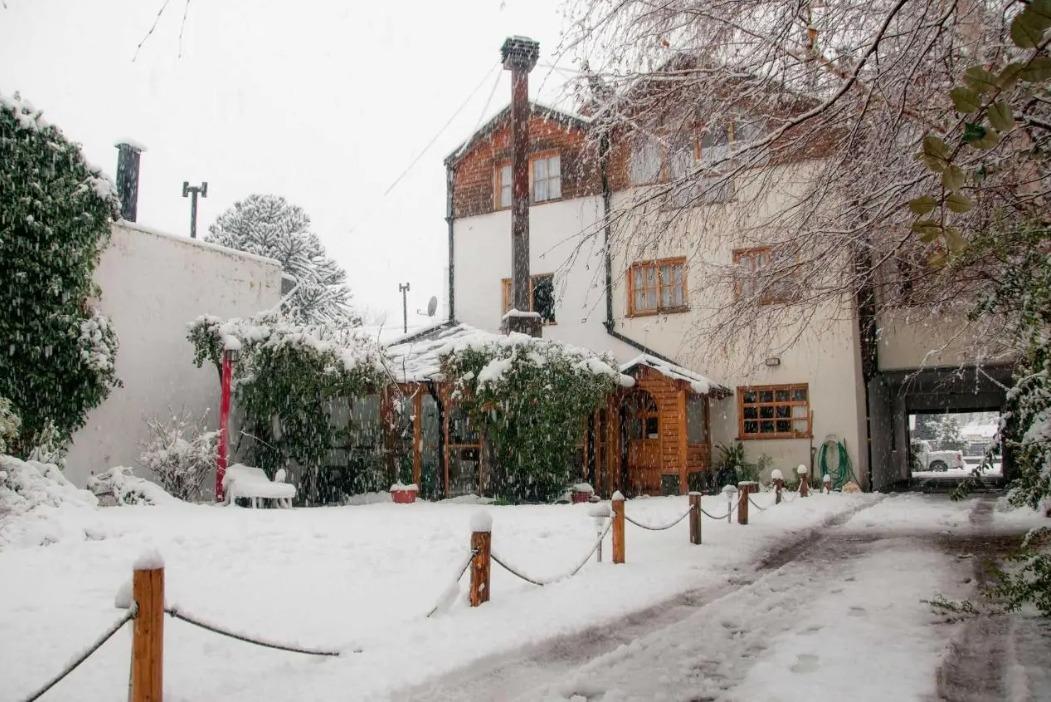 Hostería con 12 habitaciones en San Martin de los Andes Centro