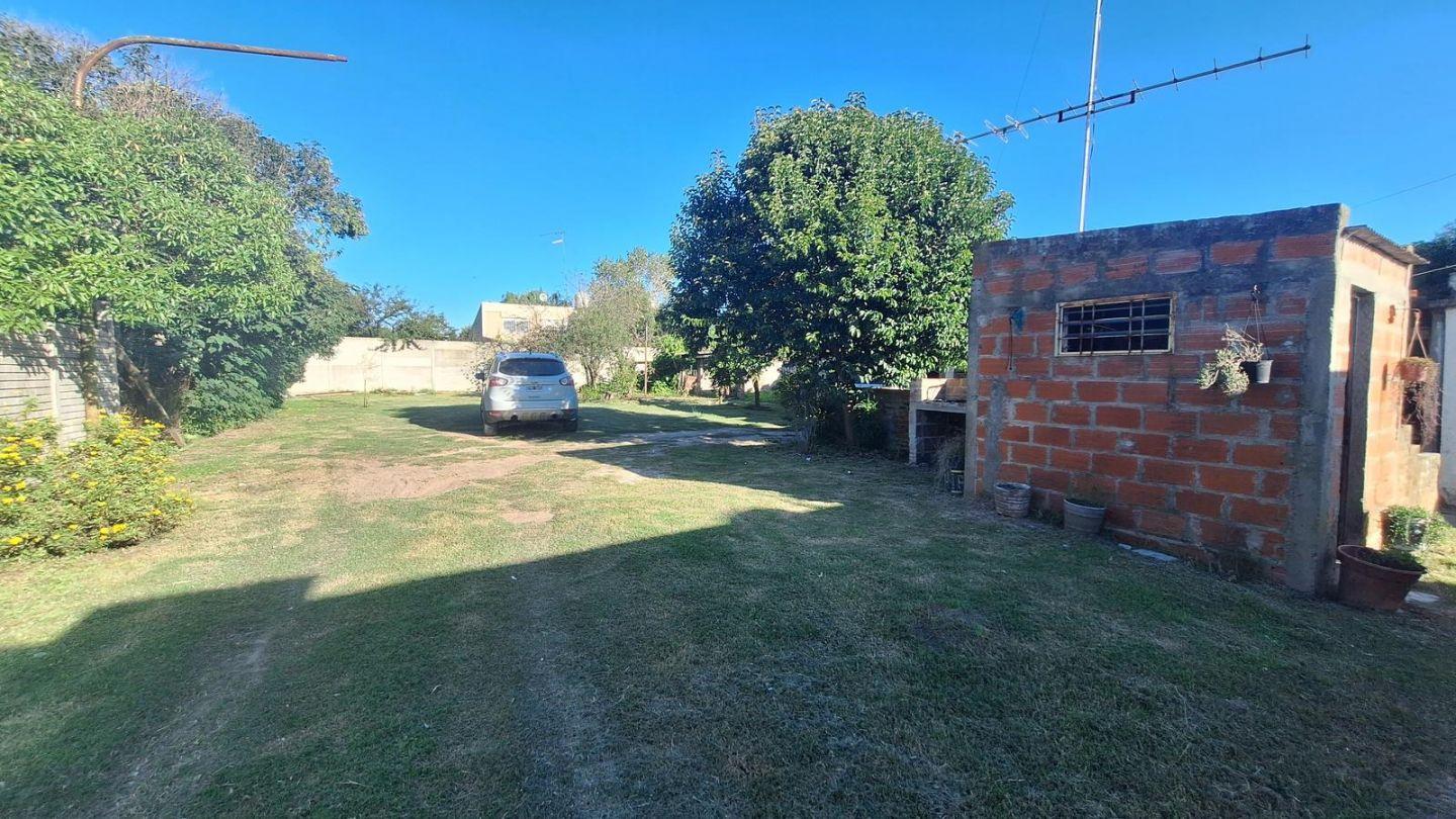 Venta de dos propiedades en villa elvira, ideal inversor