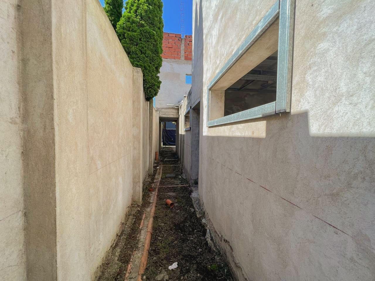 VENDO LOTE CON OBRA AVANZADA EN BARRIO DON BOSCO