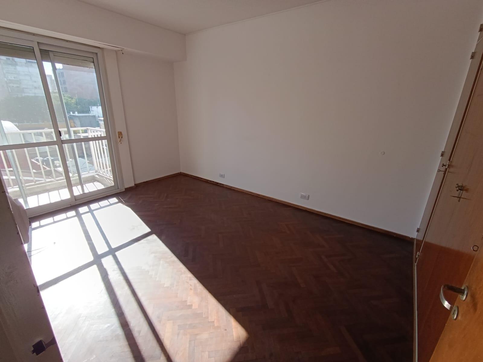 Departamento en Av. Pellegrini al 1200