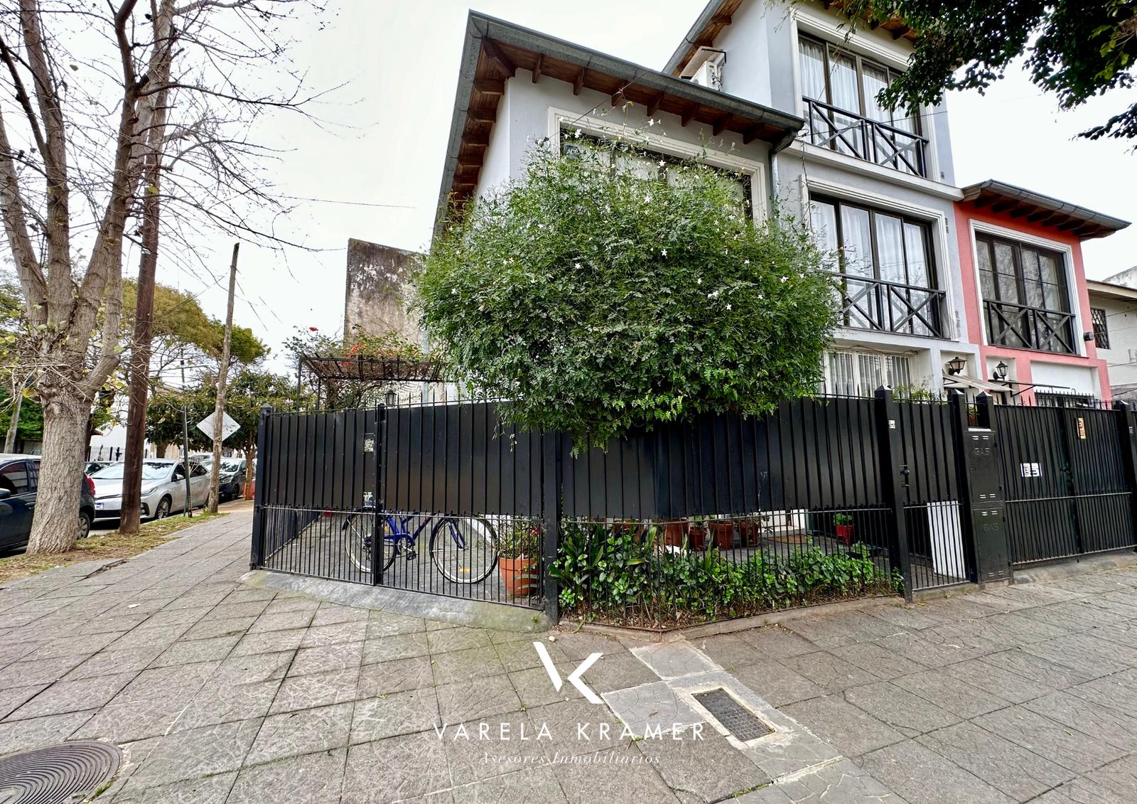 Venta  Duplex en San Isidro, La Calabria