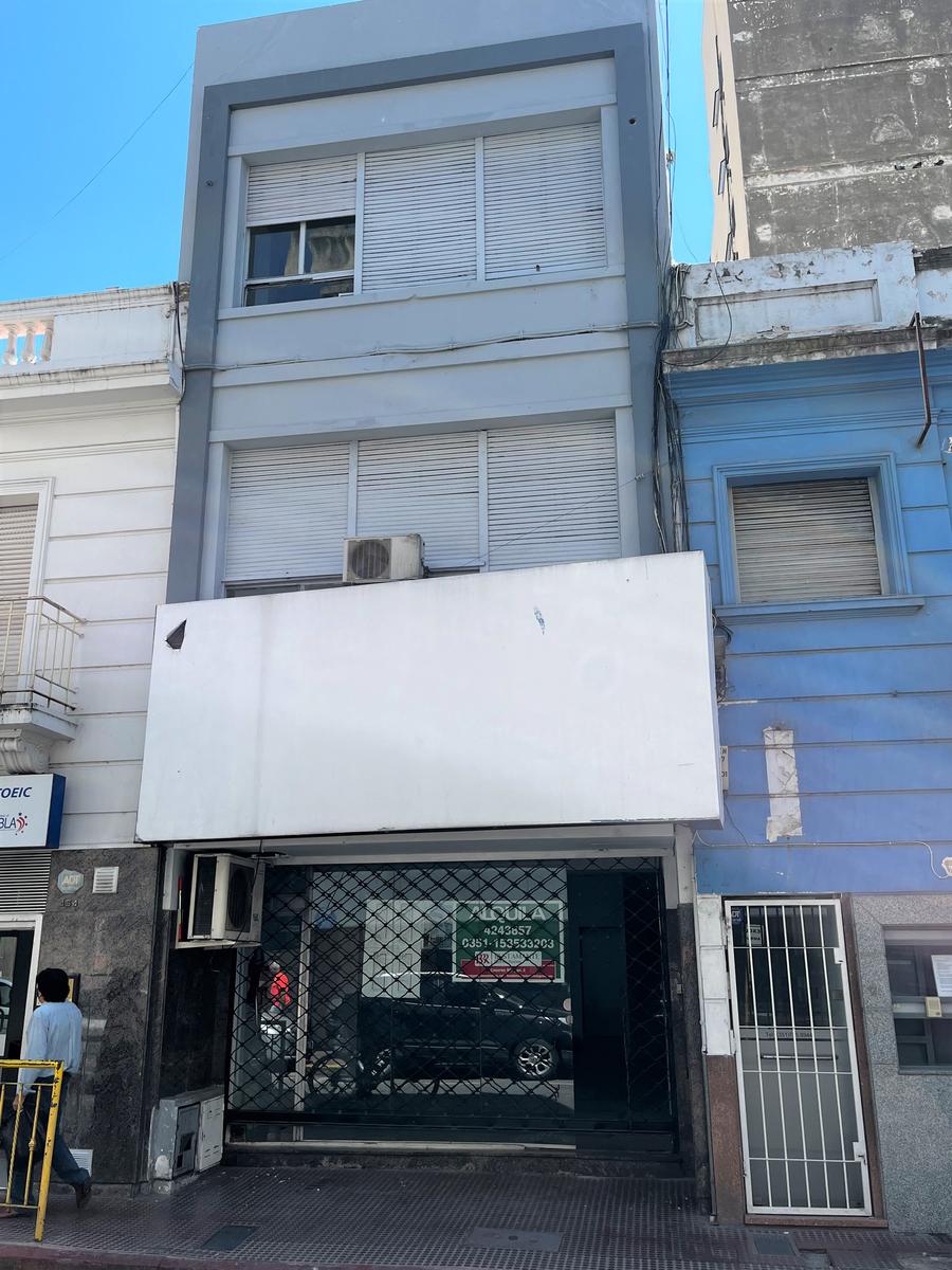 Vendo gran local comercial de 3 pisos Dean Funes al 400. B° Centro - Córdoba