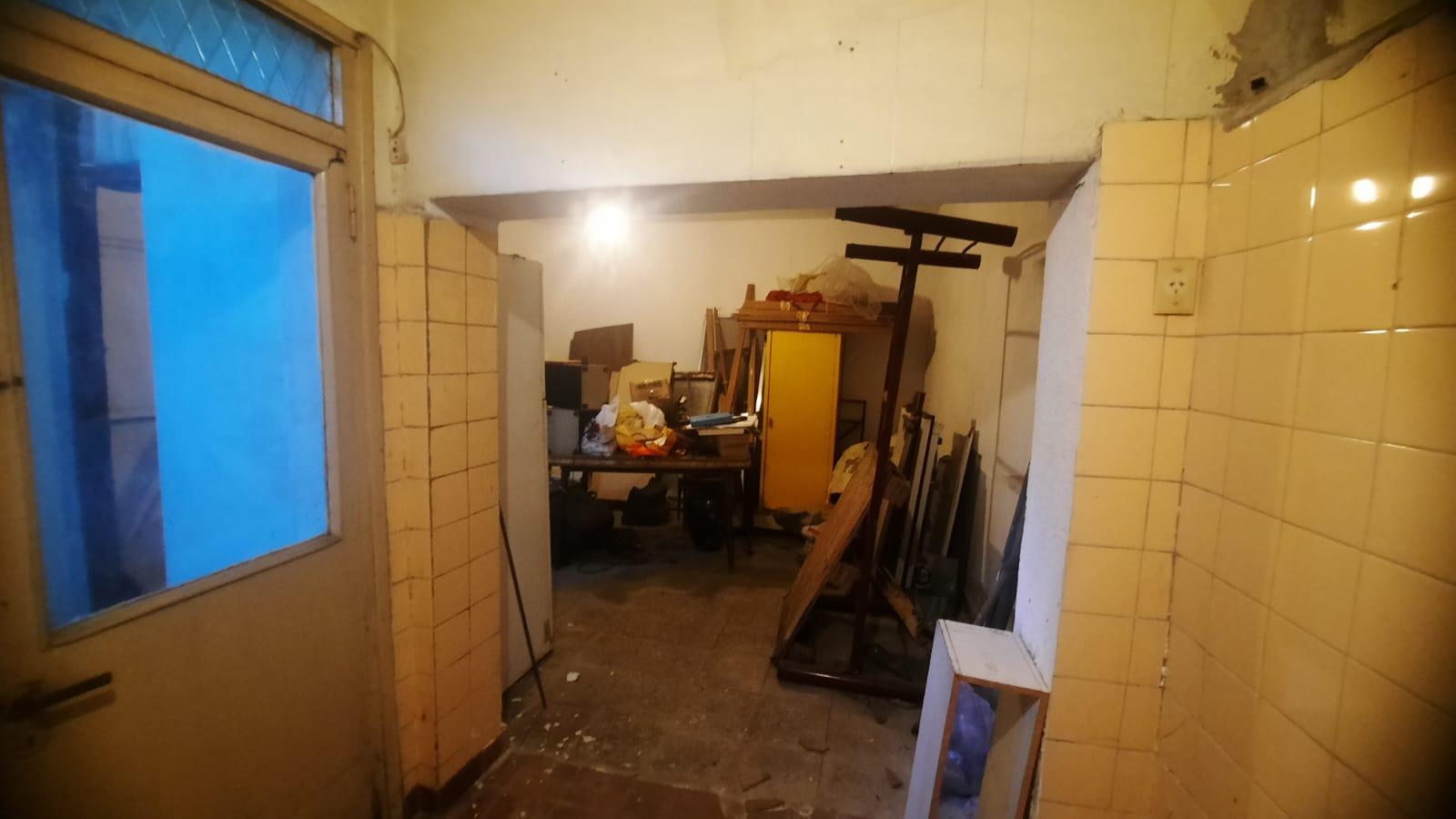 Vende Casa a Reciclar Sobre Lote Propio de 8 X 37 m. ¡Gran Oportunidad en Boedo!