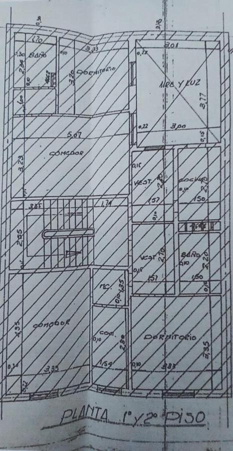 EDIFICIO EN BLOCK CON 6 DEPARTAMENTOS PARA REFACCIONAR EN VENTA EN FLORES