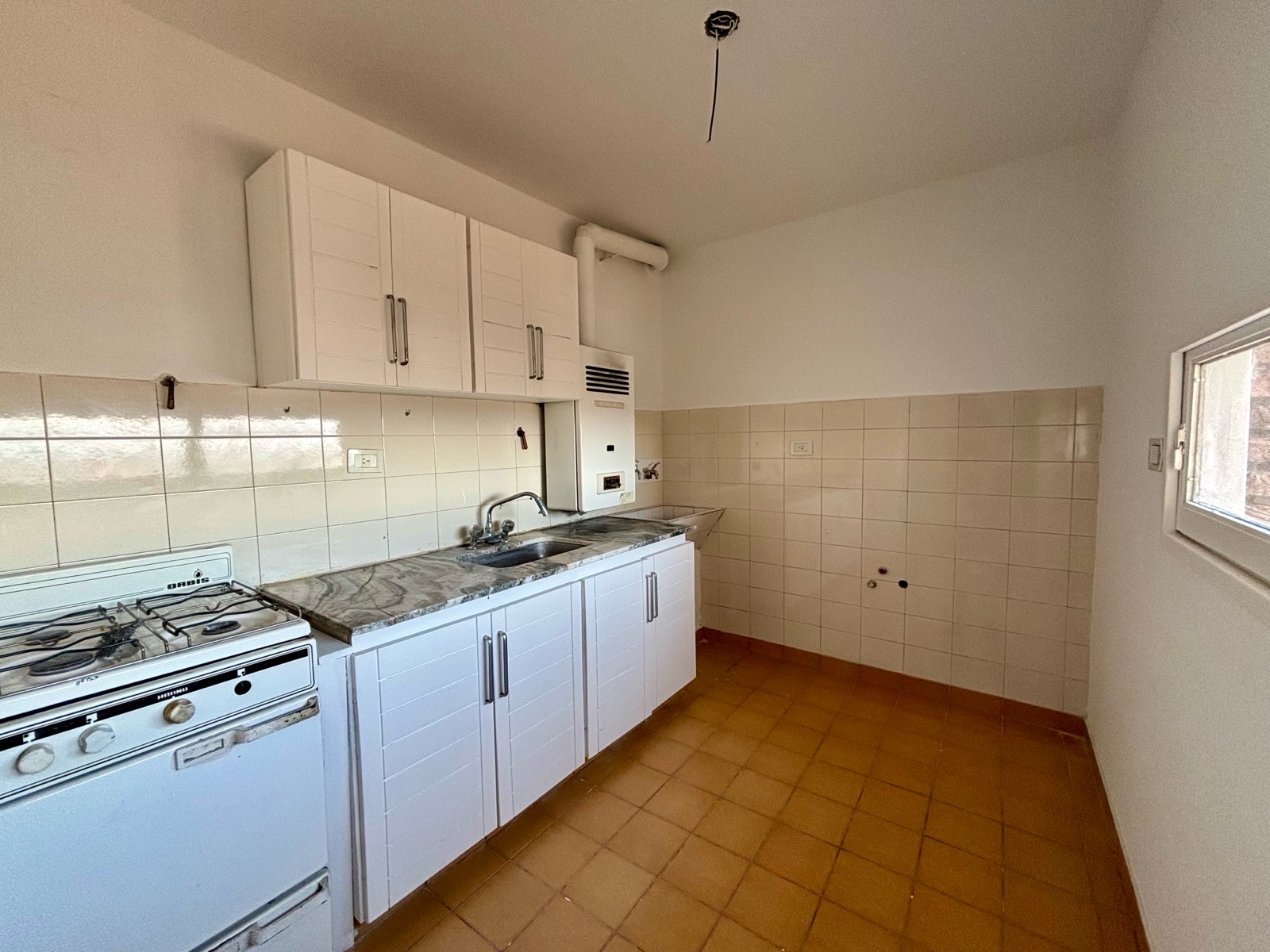 Depto 1 dorm + cochera en Alta Córdoba - VENTA