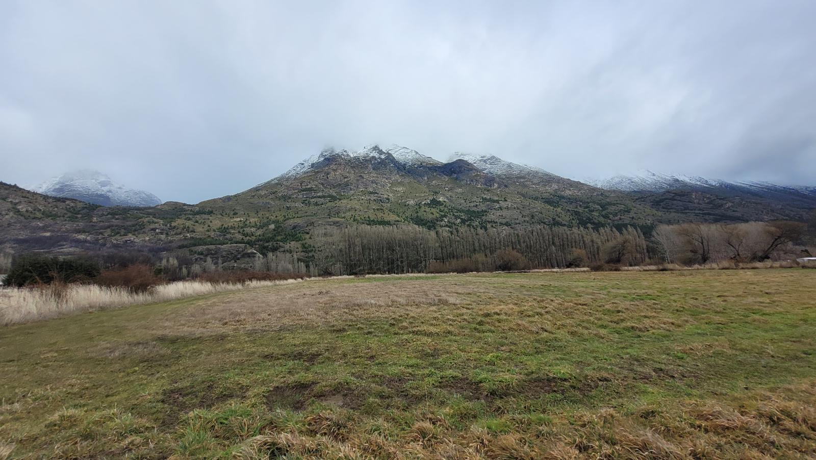 Chacra Sobre ruta 40 - El Hoyo - Chubut - 1.9 hectareas con Arroyo permanente