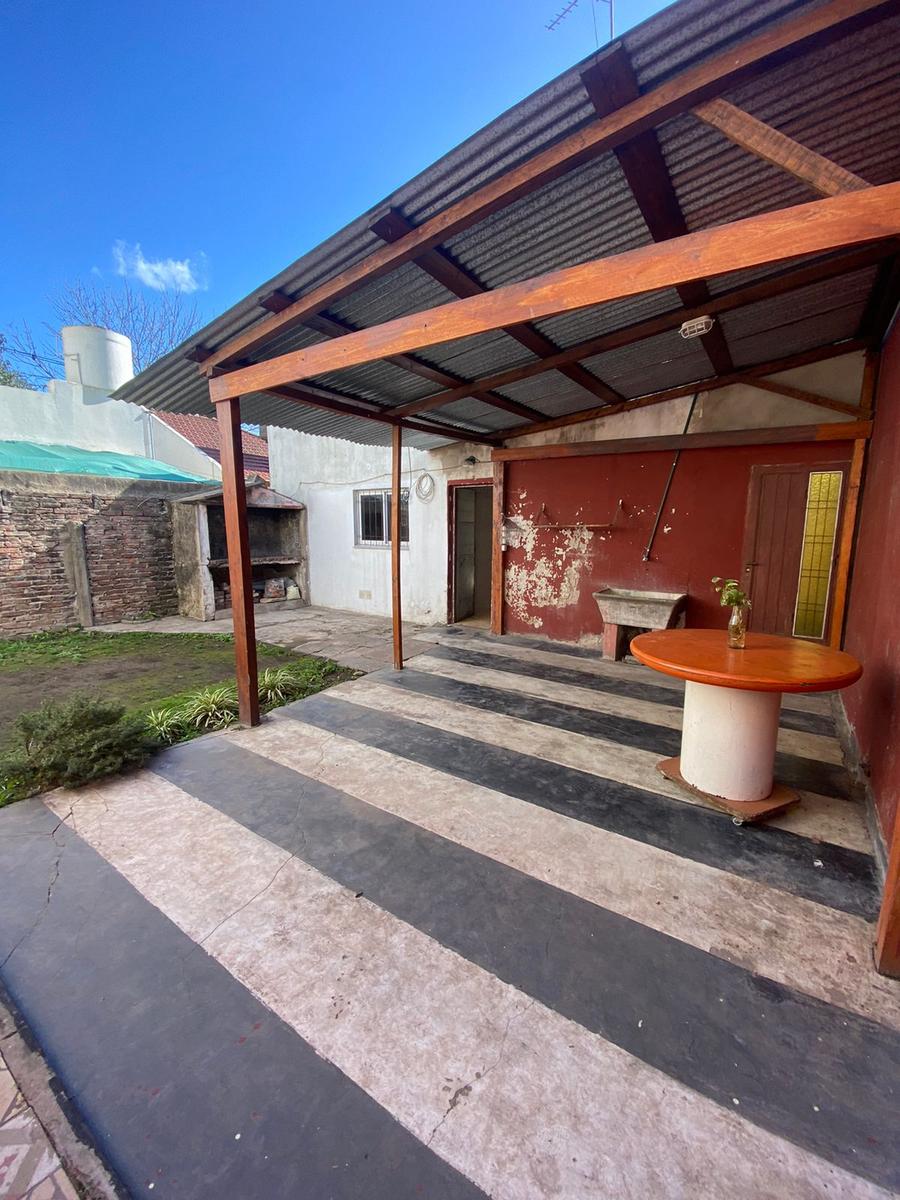 vENTA Alquiler Casa 3 ambientes jardin patio parrilla 2 dormitorios - vicente lopez villa martelli Mejico 4600