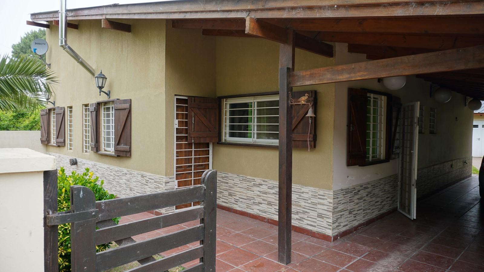 Venta excelente propiedad con quincho La Caleta